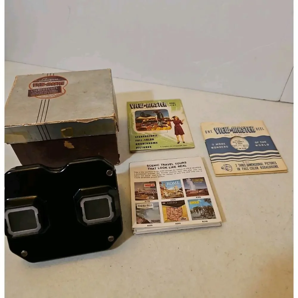 Vintage Sawyer's View-Master Model C Stereoscope Viewer - Box & 2 Reels